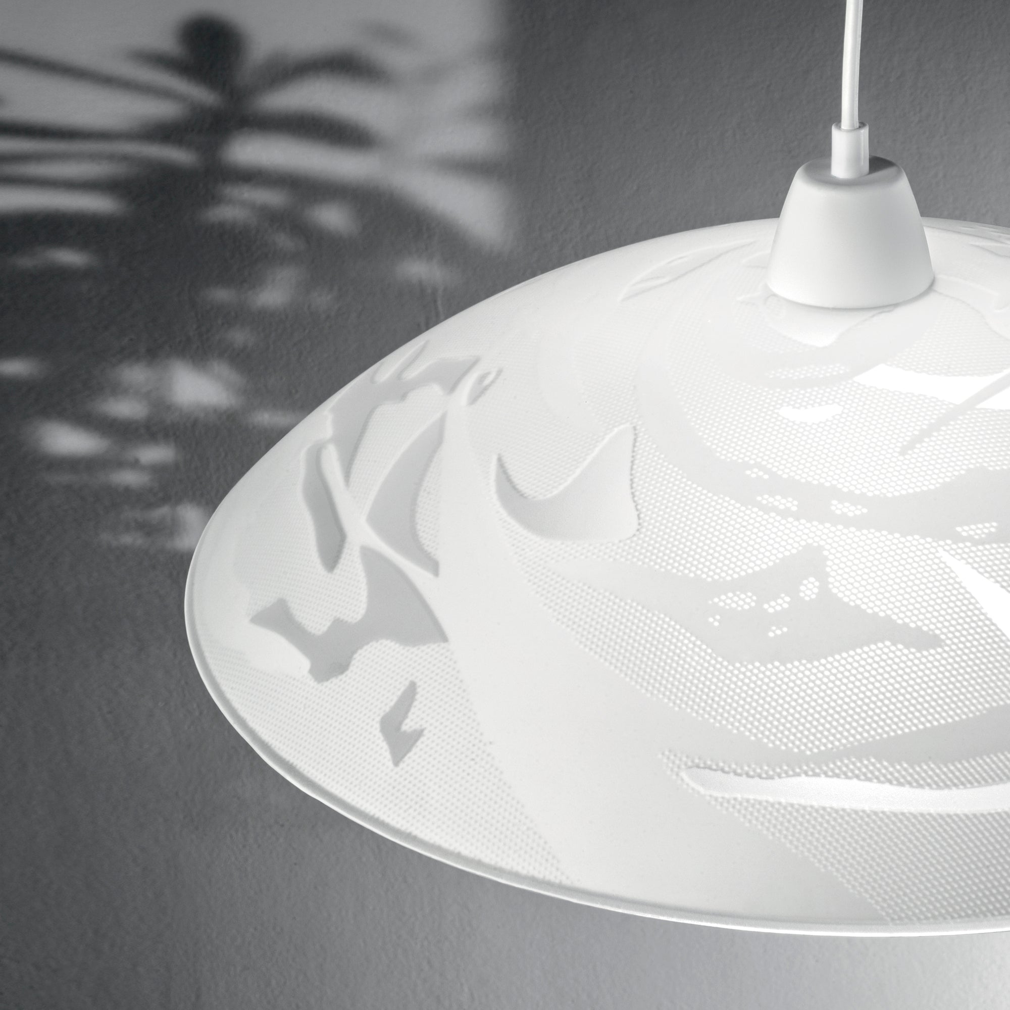Lampadario a sospensione ALABASTRO in vetro curvato e pendel in plastica - FT-FeelThe
