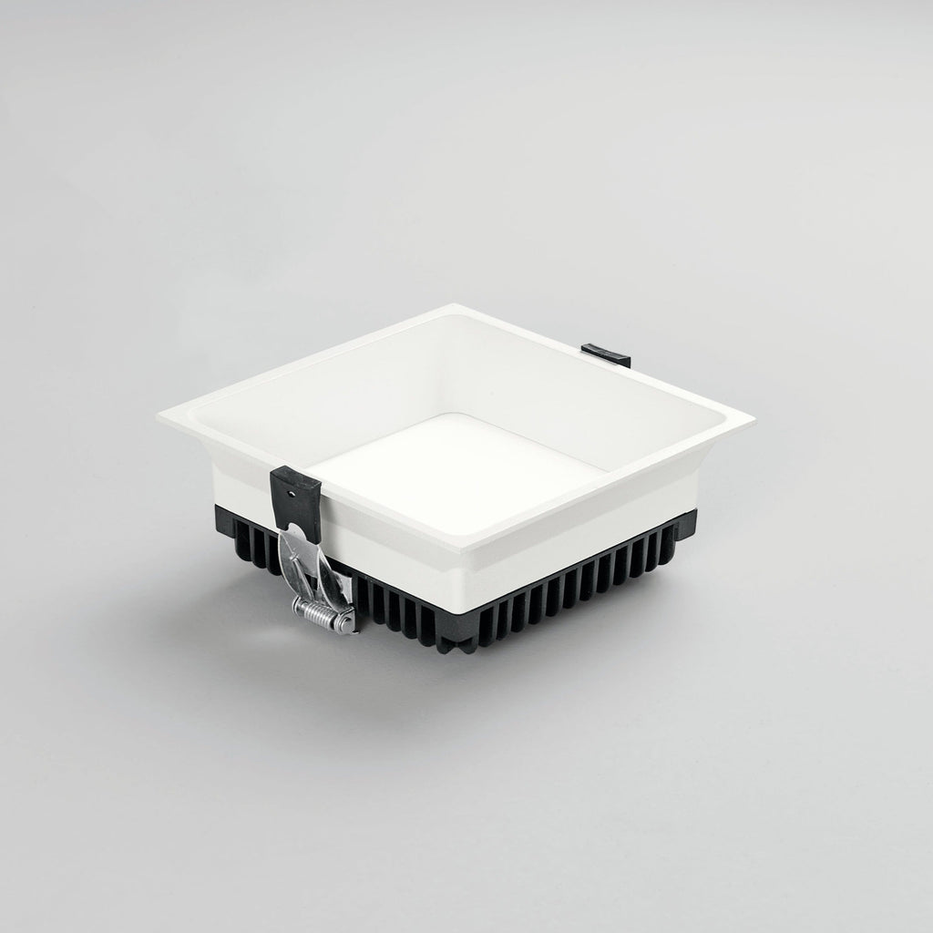 Incasso LED XANTO quadrato bianco satinato con luce antiflesso - FT-FeelThe