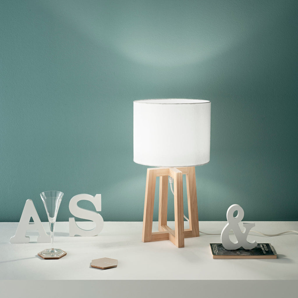 Lampada da tavolo BERRY in legno naturale e paralume in tessuto - FT-FeelThe