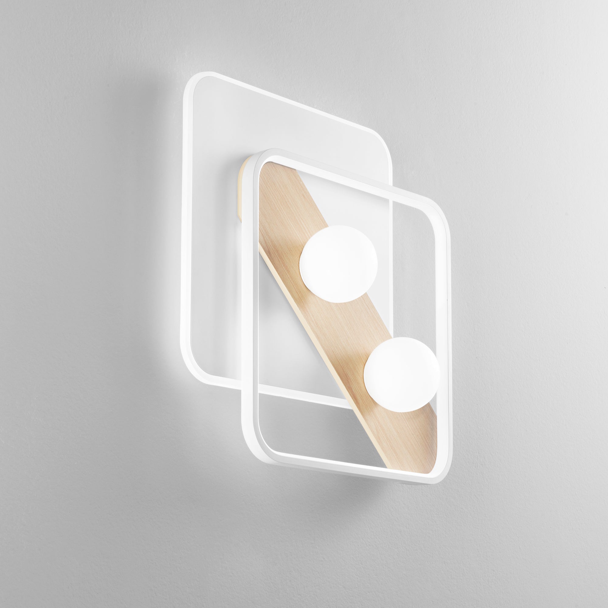CRICKET LED ceiling light with CCT function