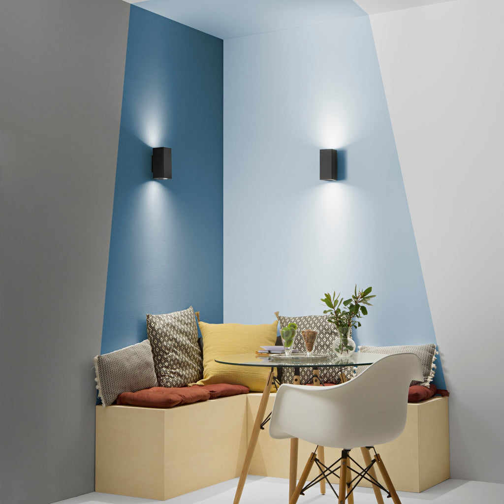 DUDUK square metal wall light with double-beam light 