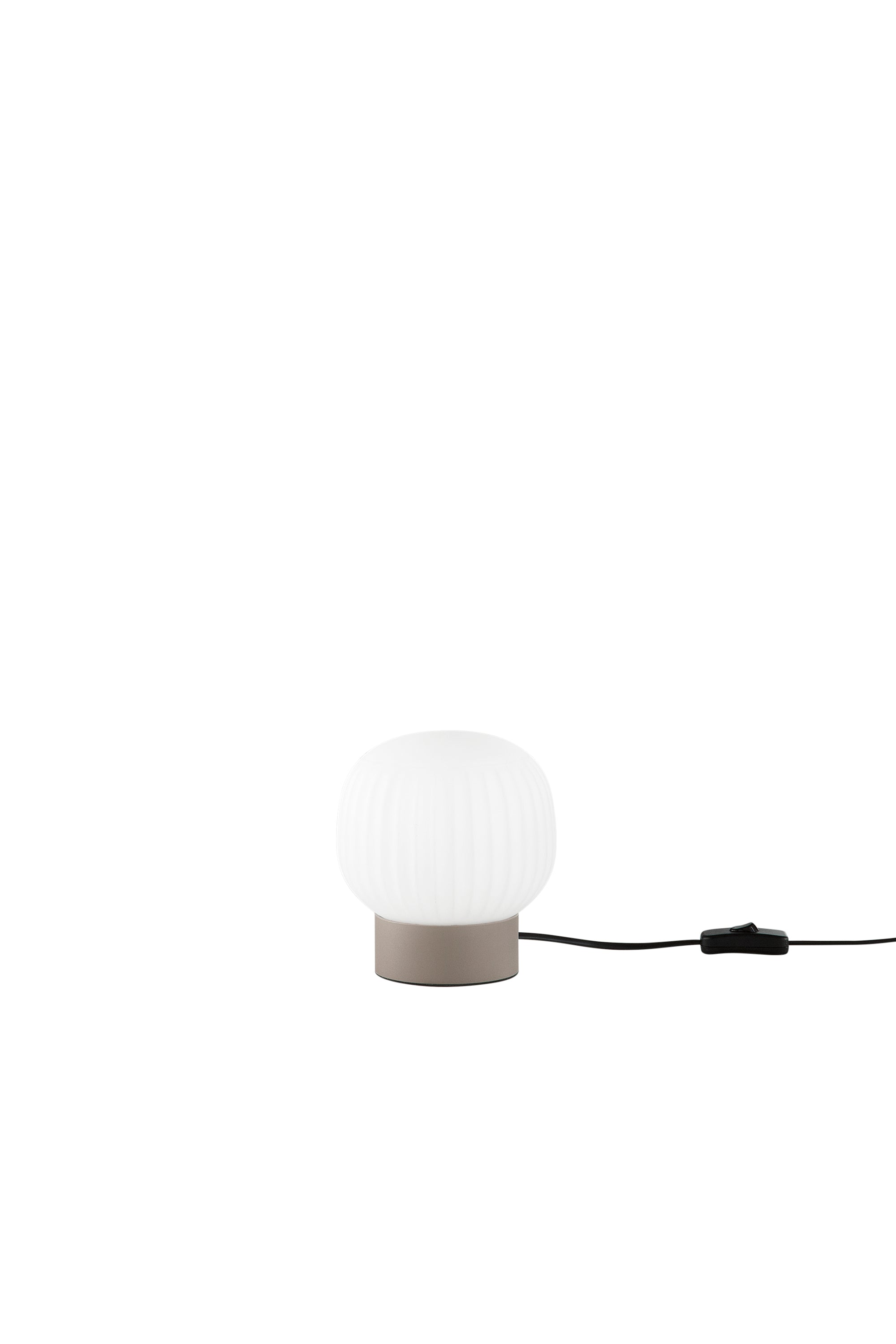 Sospensione e lume ERIS in metallo marrone sabbia e vetro bianco latte | FT Feel The