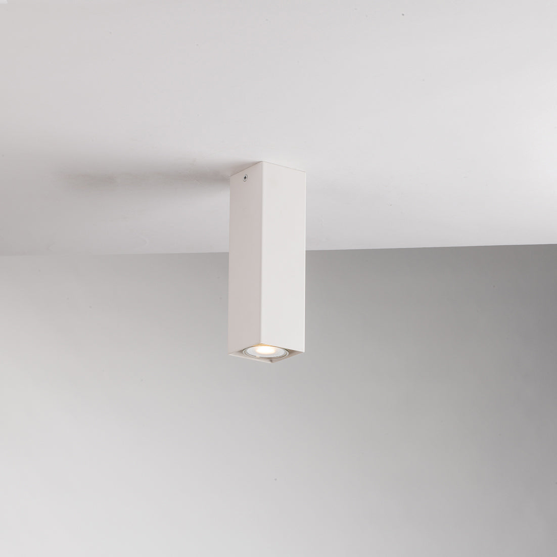 Plafoniera a sospensione FLUKE con struttura quadrata - FT-FeelThe