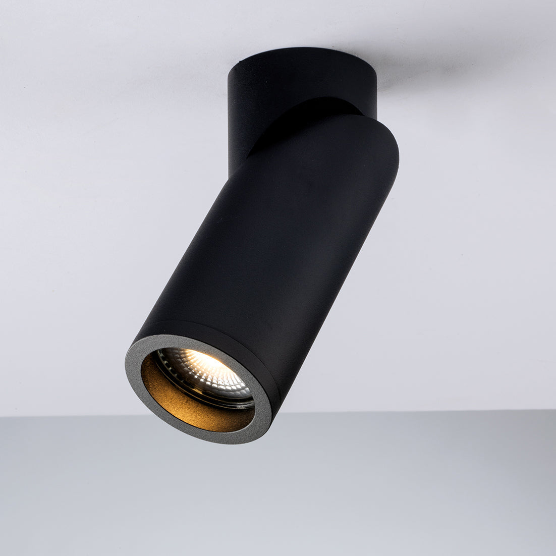 Plafoniera GENESIS in alluminio con diffusore orientabile - FT-FeelThe