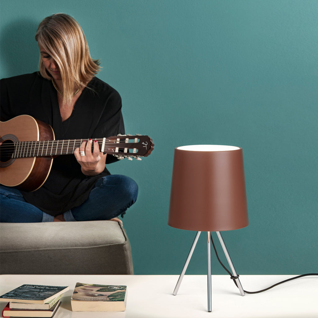 Lampada da tavolo MARLEY in metallo con paralume in alluminio - FT-FeelThe