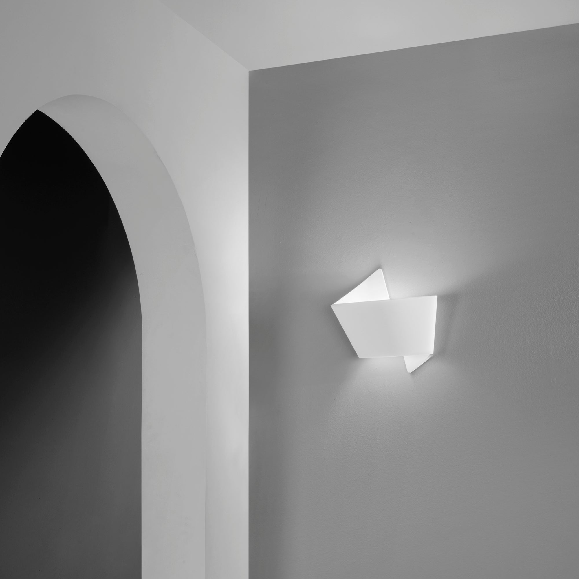 Applique ORIGAMI verniciabile con luce a doppia emissione - FT-FeelThe