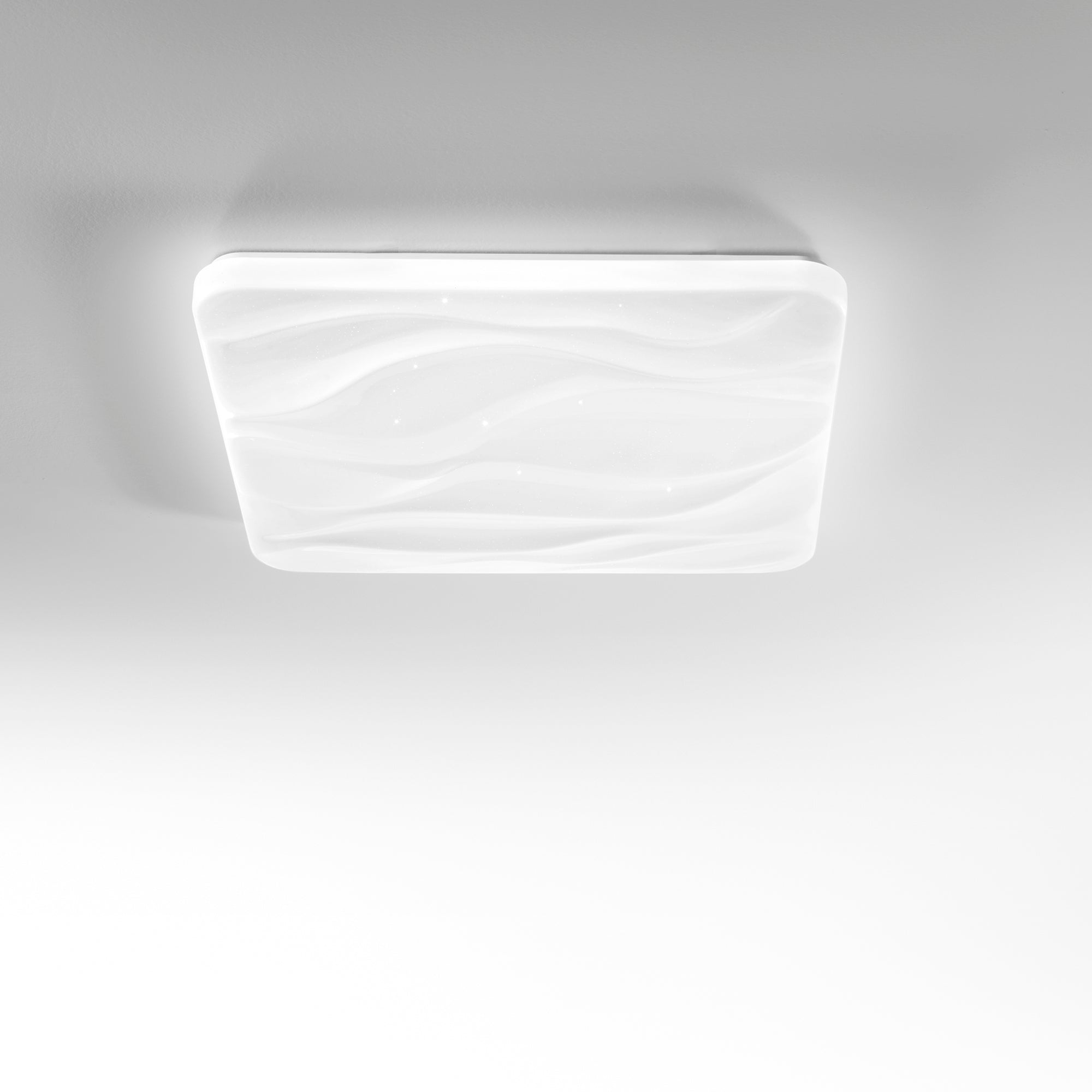 Plafoniera WAVE con interruttore CCT, Wi-Fi e telecomando incluso. - FT-FeelThe