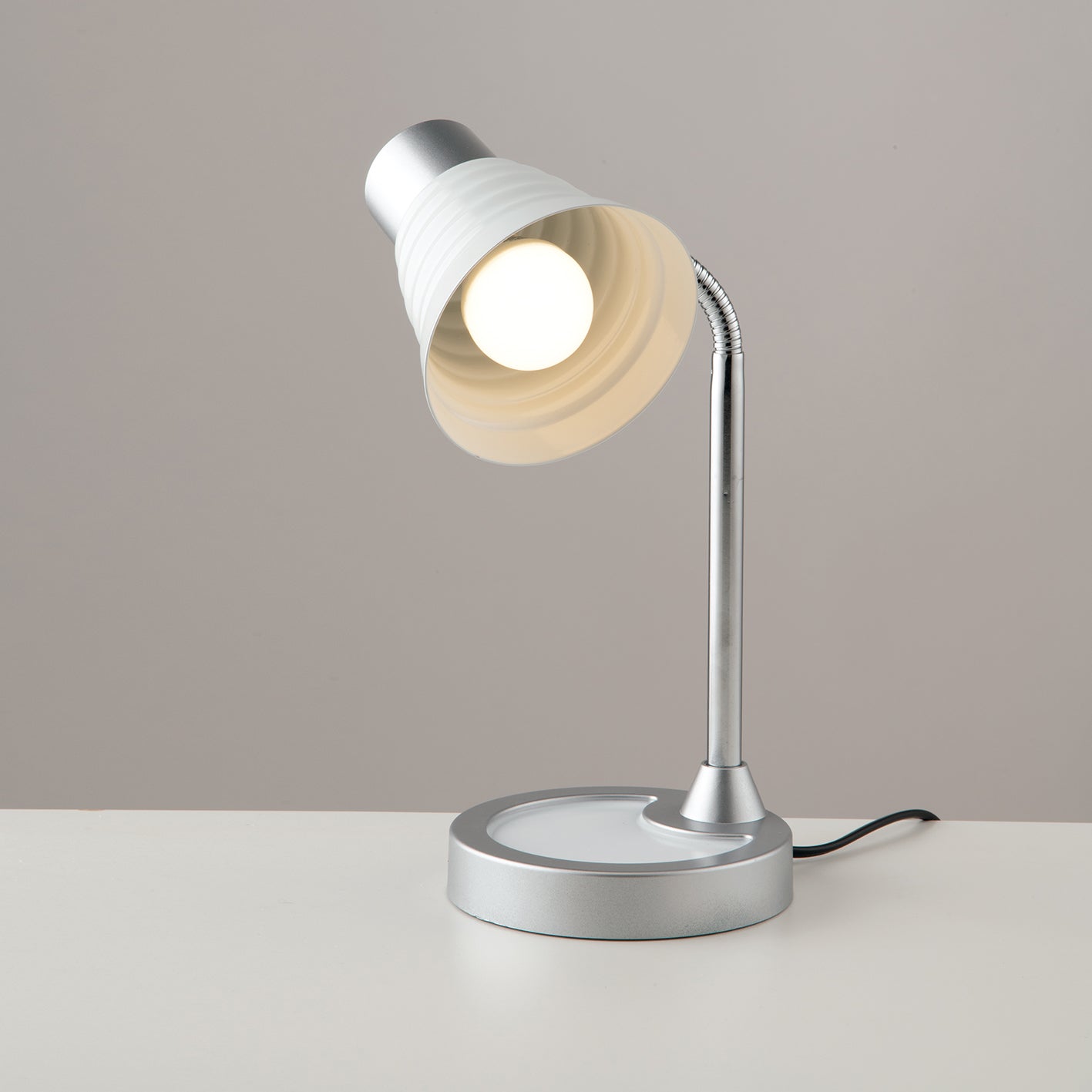 Lampada da tavolo LEONARDO con diffusore orientabile - FT-FeelThe