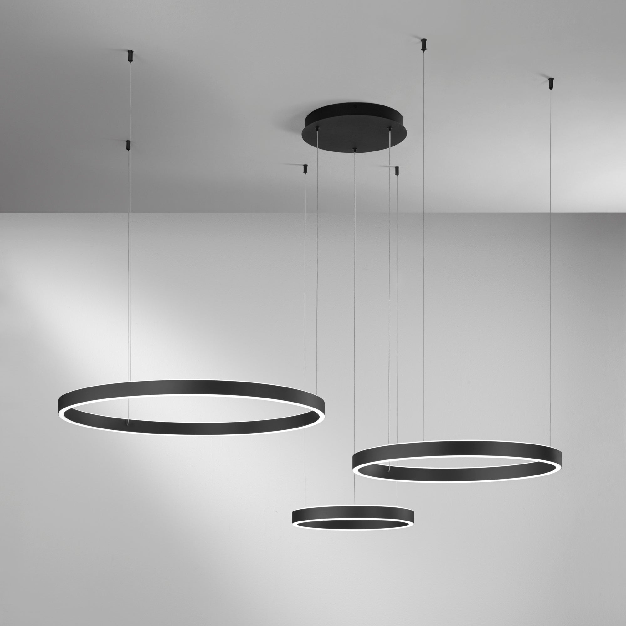 Lampadario a sospensione AKROBAT - FT-FeelThe