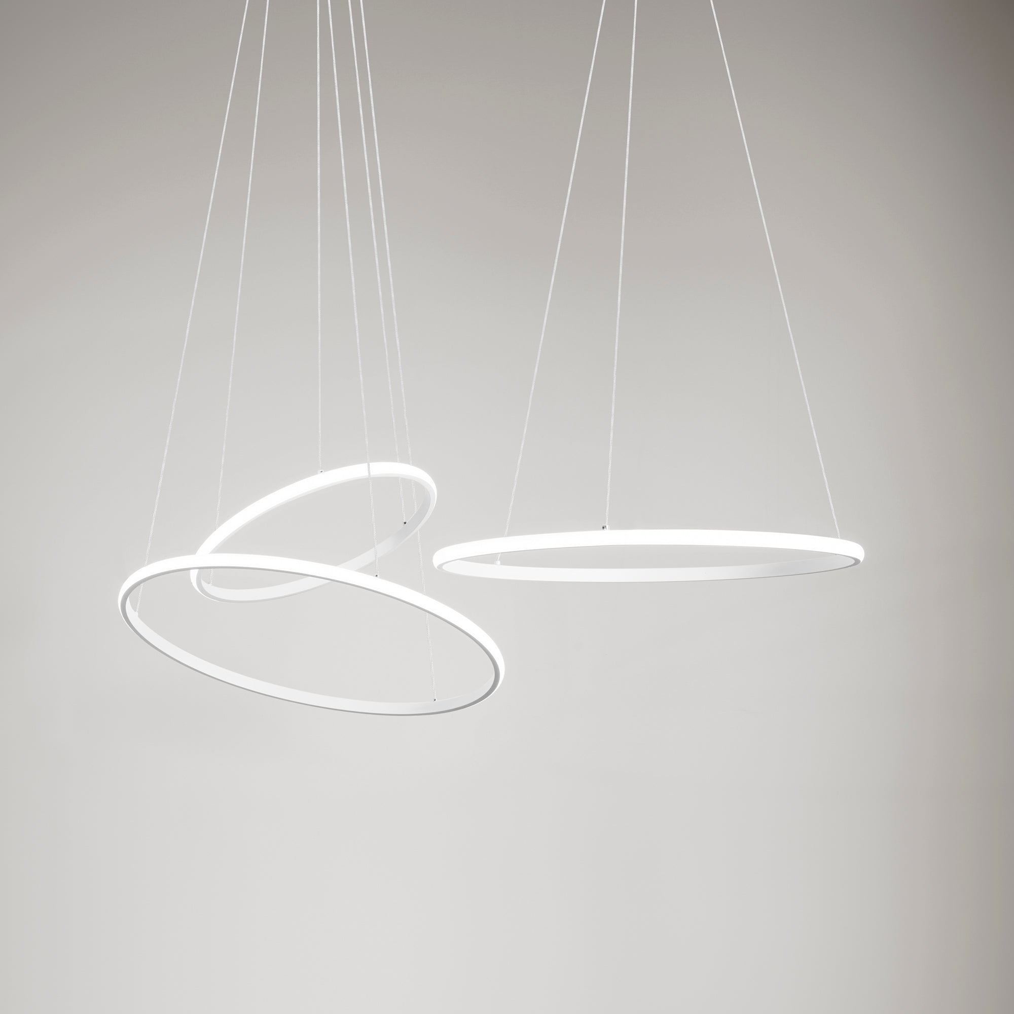 AXIS LED pendant light with CCT function and double circular element 
