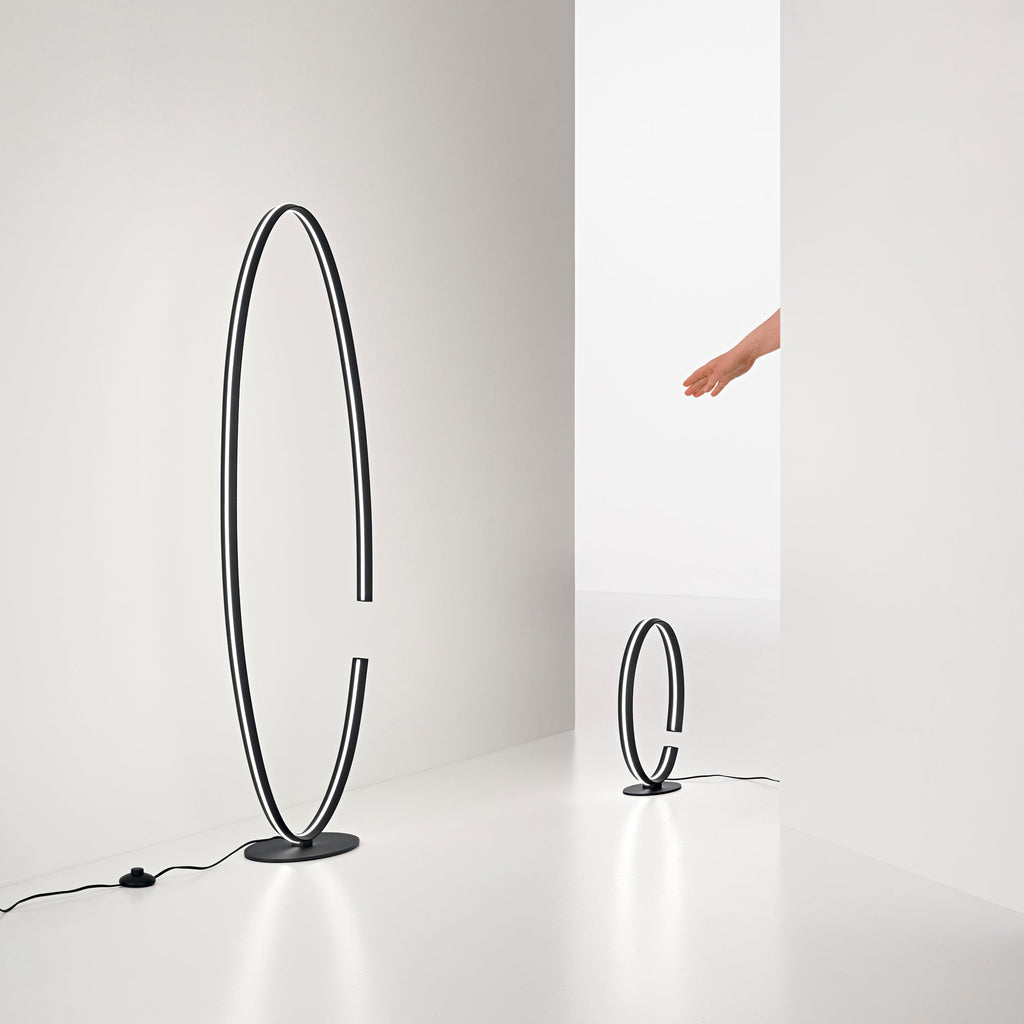 Lampada da tavolo LED CLARKE. Disponibile a luce calda o naturale - FT-FeelThe