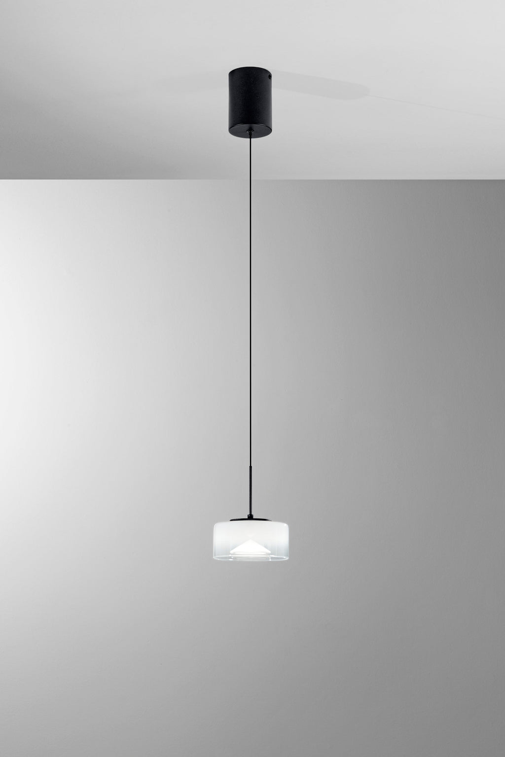 Sospensione EMILY con luce regolabile | FT Feel The