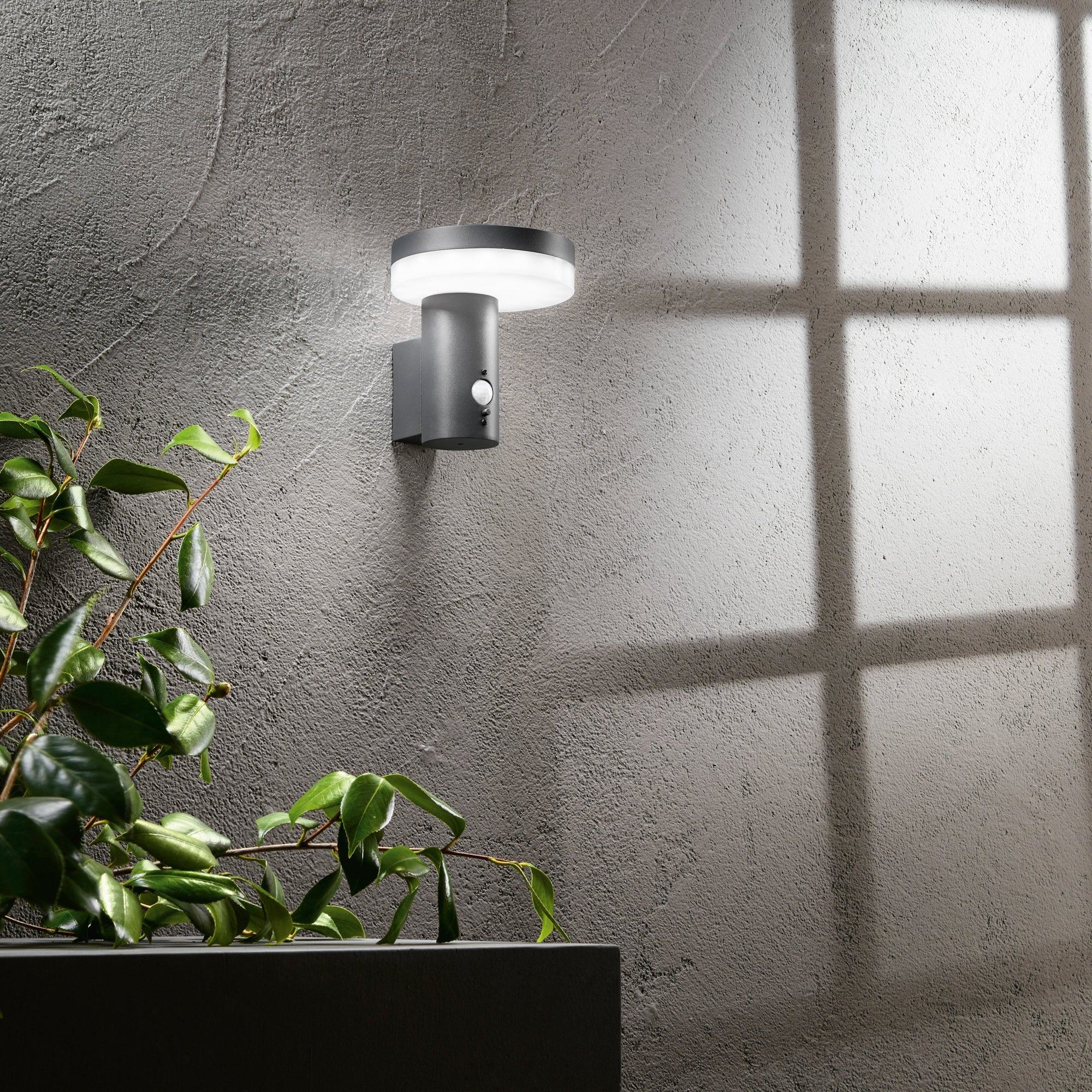 Applique per esterni ENYA, con pannello solare integrato e sensore di movimento - FT-FeelThe