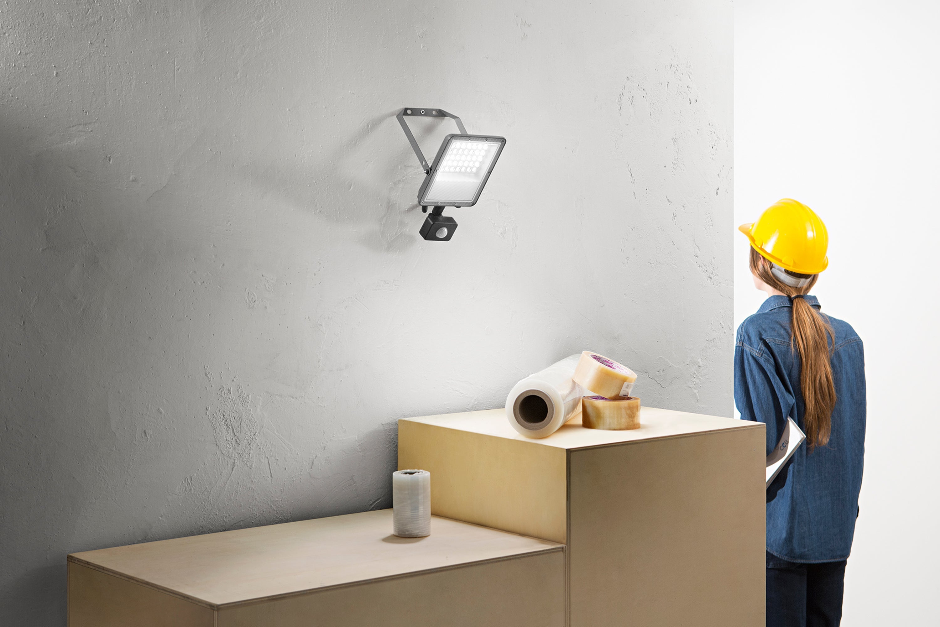 Proiettore LED ESUS con sensore di movimento regolabile | FT Feel The