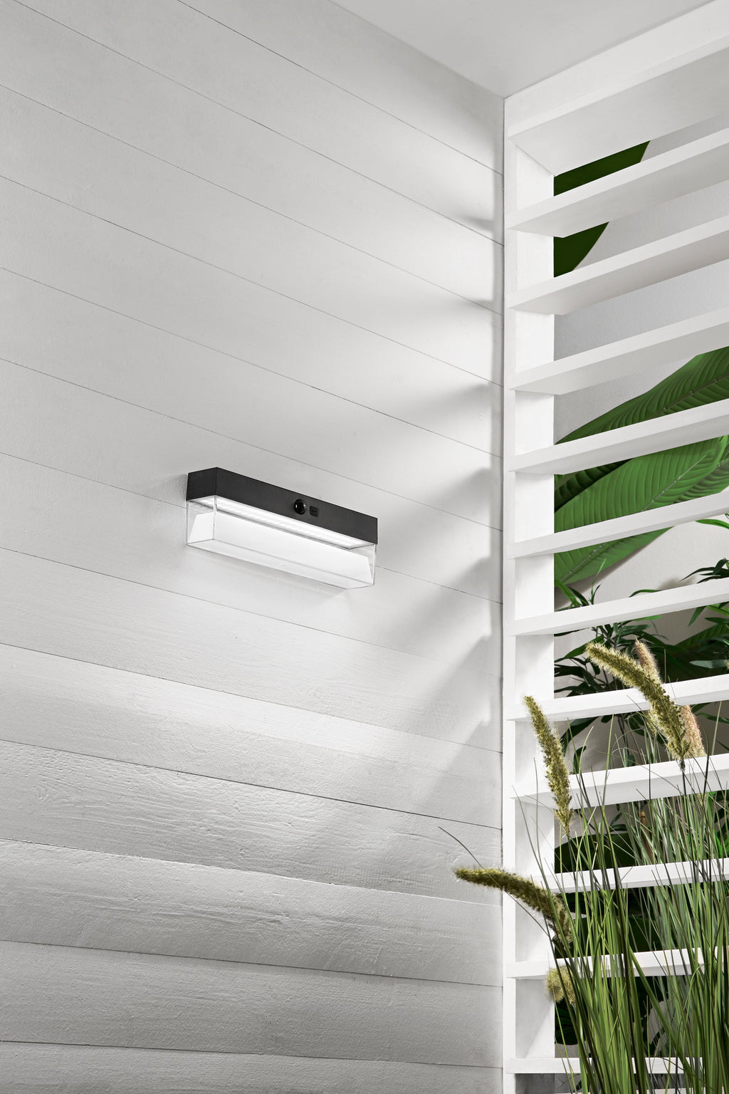 Applique LED GIZAH con sensore e pannello solare | FT Feel The