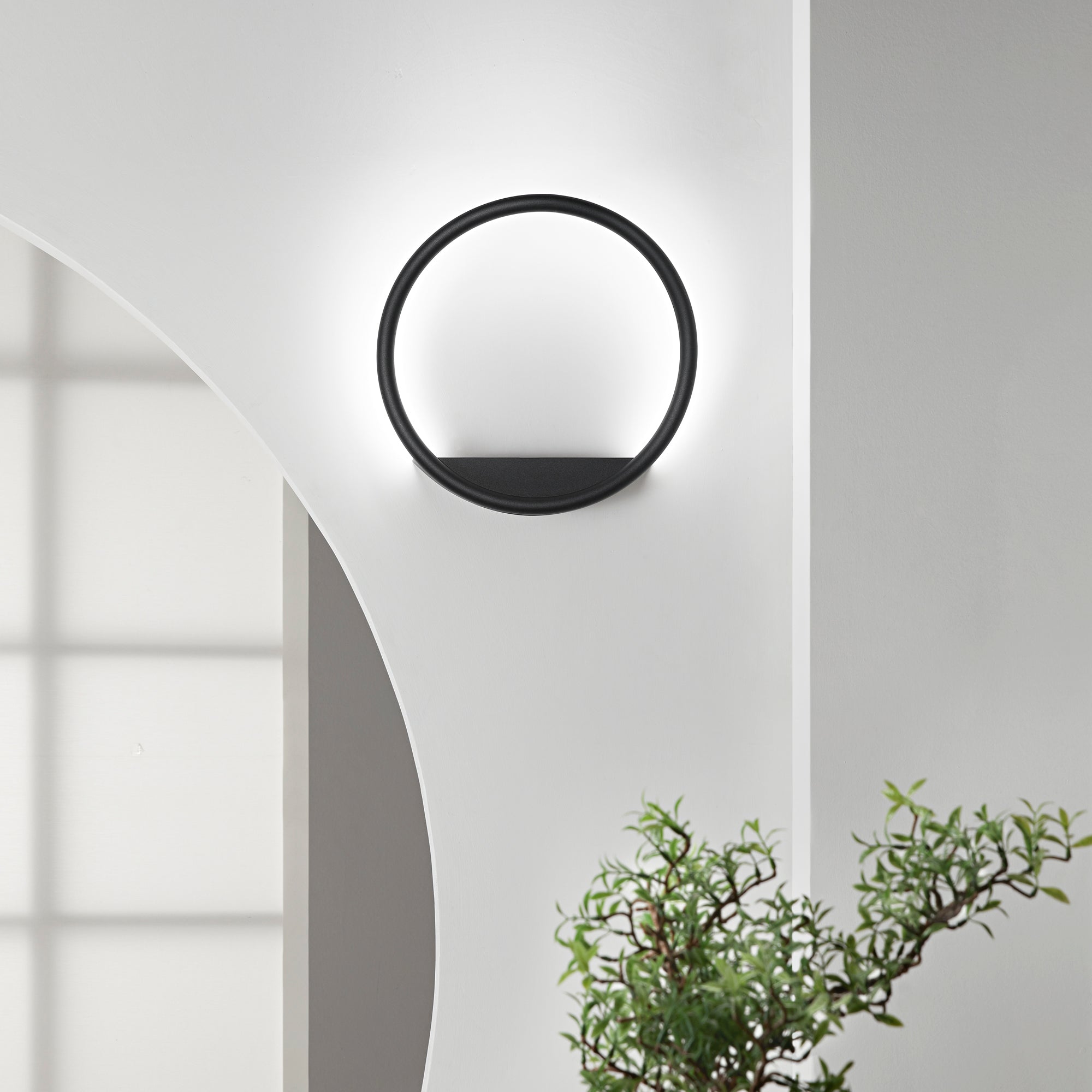LINGER LED metal wall light with CCT function