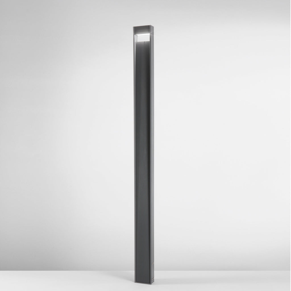 LUMINA LED outdoor pole in aluminum