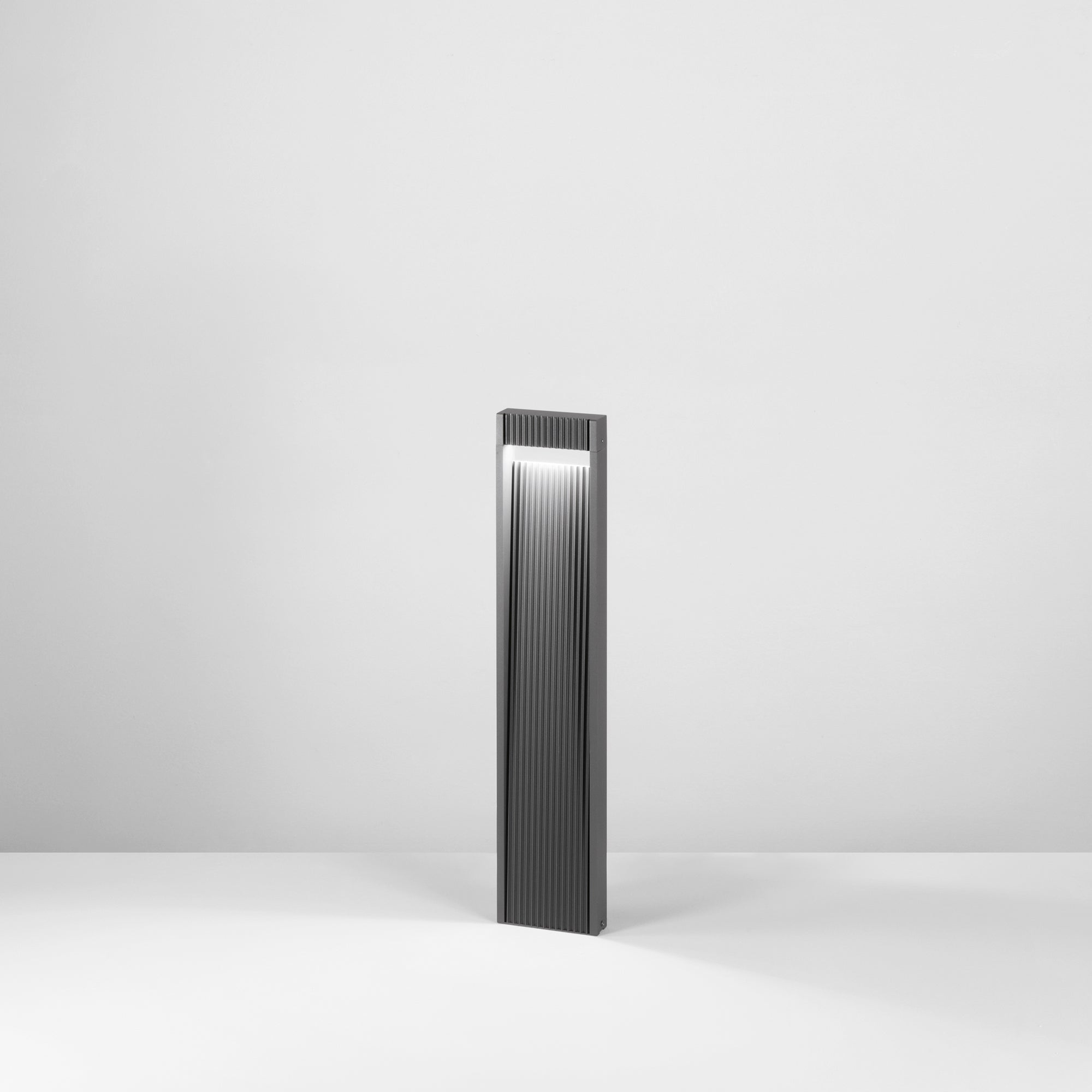 LUMINA LED outdoor pole in aluminum
