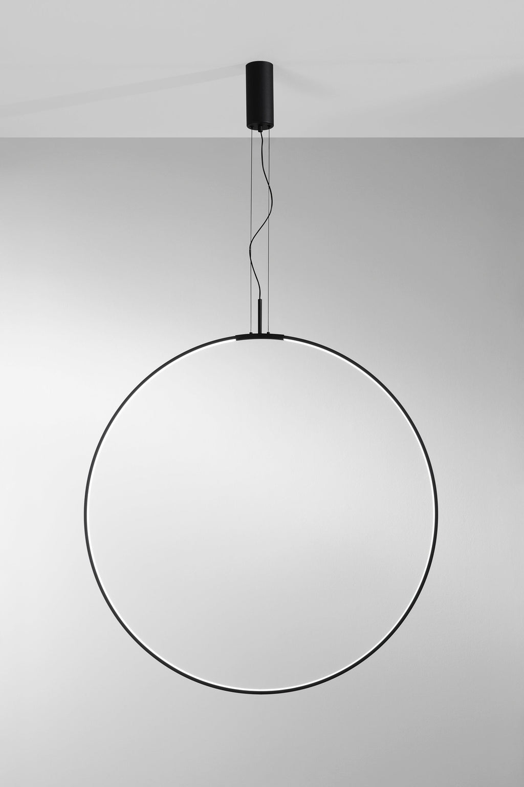 Lampada a sospensione Toorx con struttura in metallo | FT Feel The