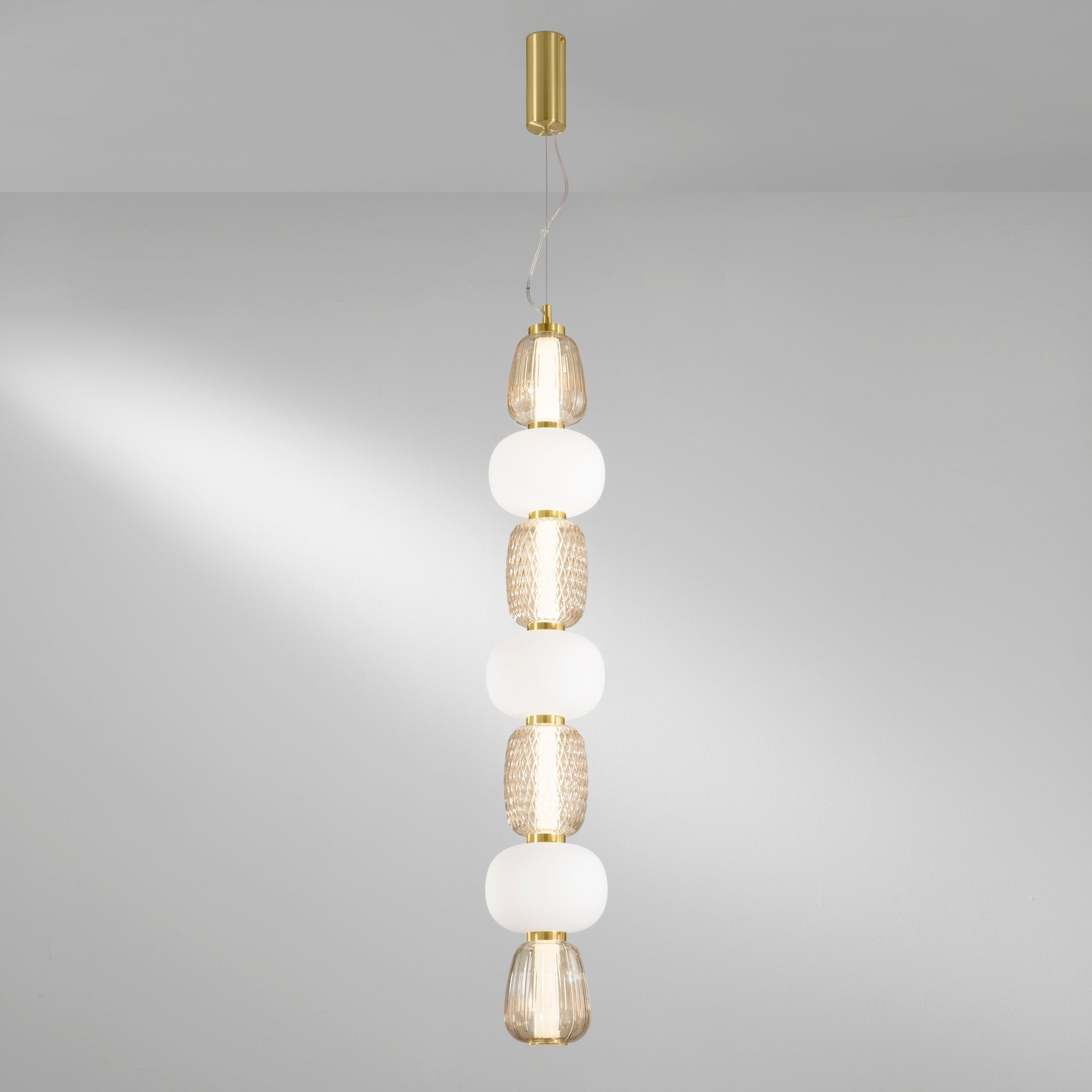 Sospensione TOTEM oro vetro trasparente con diffusore opale LED Integrato - FT-FeelThe