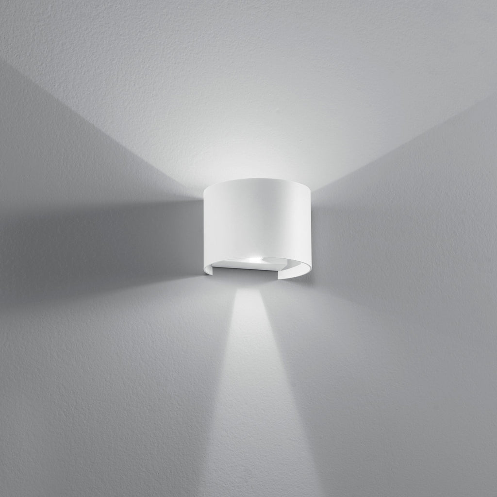 Applique LED DELTA 2X5W con CCT 3000-4000K IP54 10X14X12 cm. - FT-FeelThe