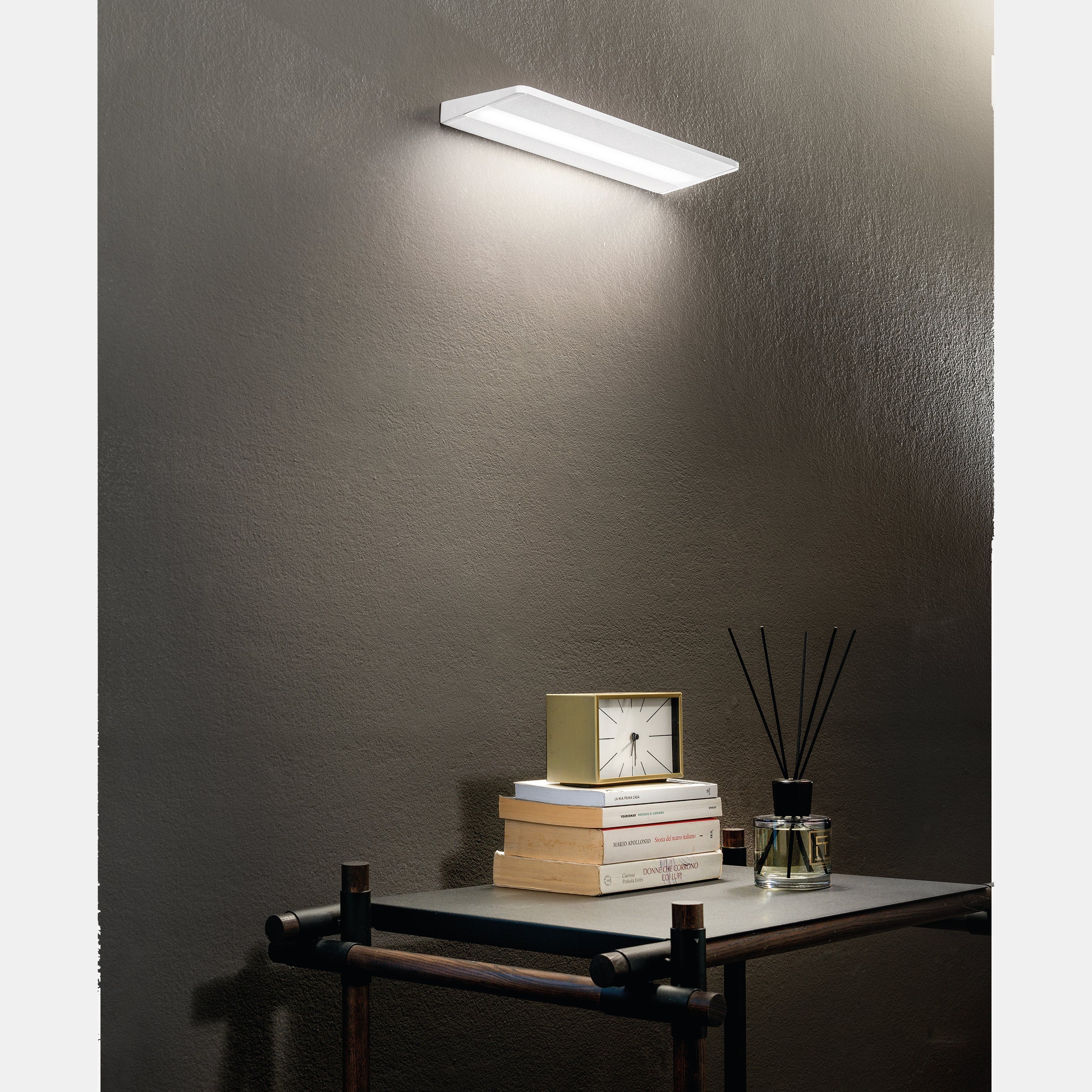 Applique LED GRADO 10W in alluminio bianco a luce naturale - FT-FeelThe