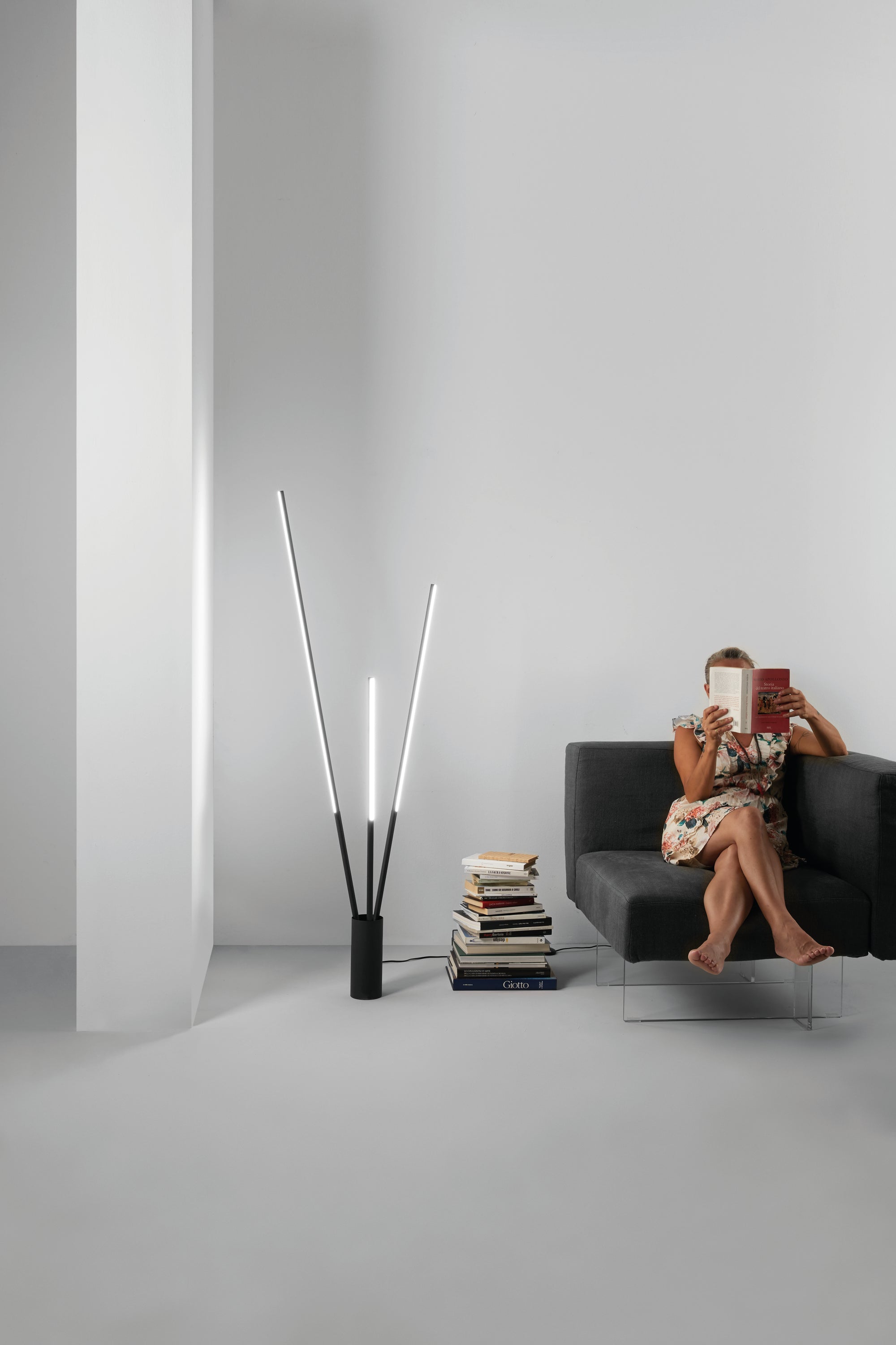 Piantana LED WANDS in metallo con diffusori orientabili CCT - FT-FeelThe