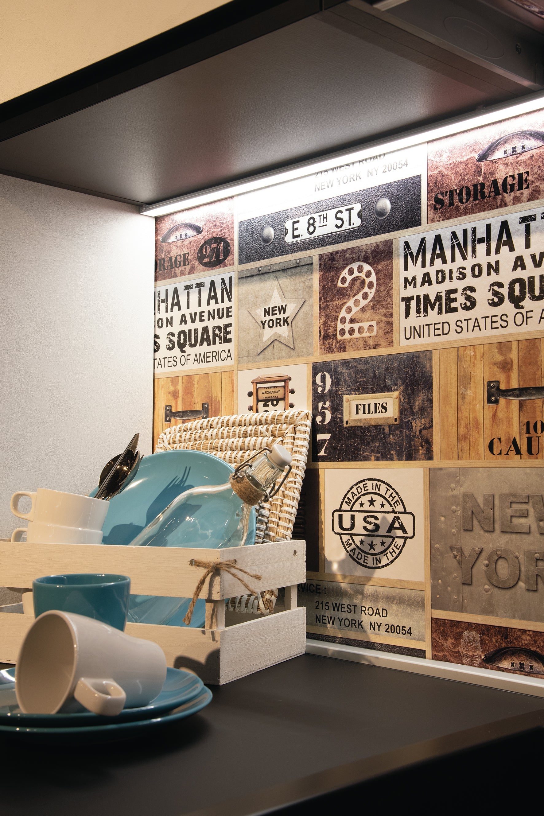 Barra sotto pensile touch LED Unix in alluminio nichel e diffusore in pc riflettente, luce naturale, 210/270/300 cm. - FT-FeelThe