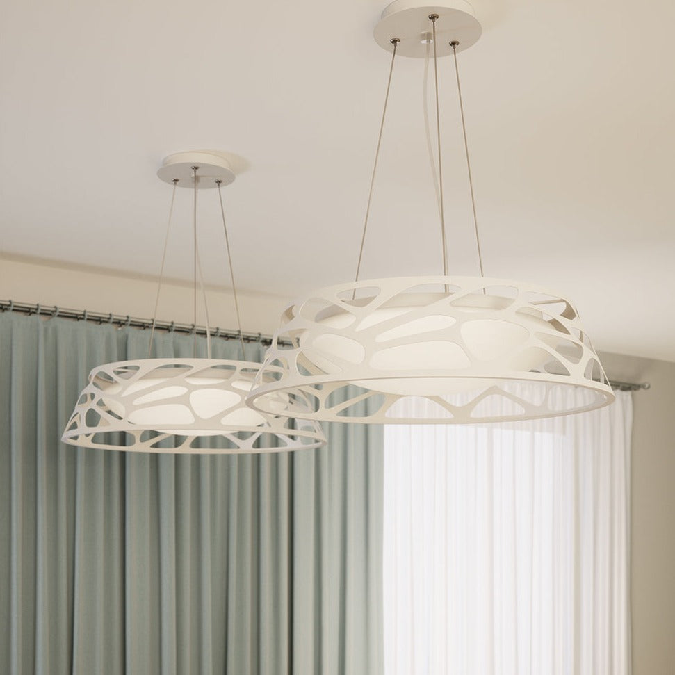 Lampadario a sospensione LED Maui con struttura in metallo bianco matto e diffusore opale in acrilico, luce naturale - FT-FeelThe