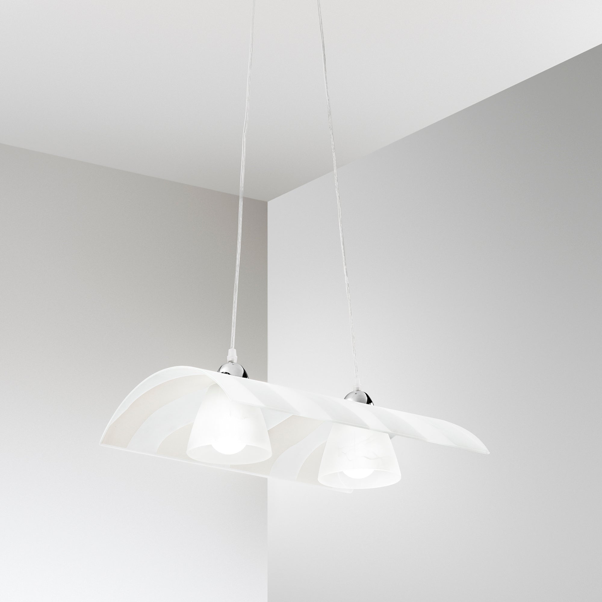 Lampadario a sospensione ZEBRATA in vetro con struttura cromata (2XE27) - FT-FeelThe